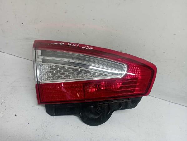 FEU ARRIERE GAUCHE FORD MONDEO BREAK - Vue 1